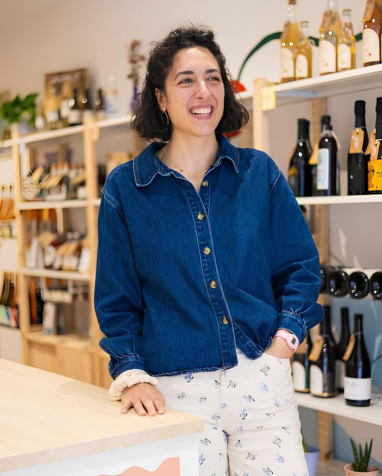 A Pau, Mylène Muchada a créé une cave de boissons sans alcool.