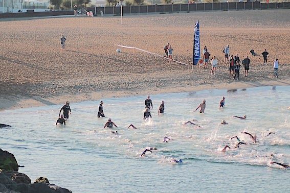 SWIM 4K - La nage en liberté à Anglet, grandeur nature