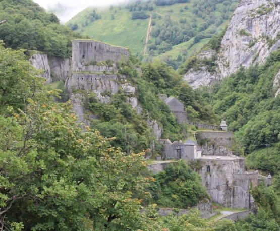 Le Fort du Portalet vue depuis le Chemin de la Mature