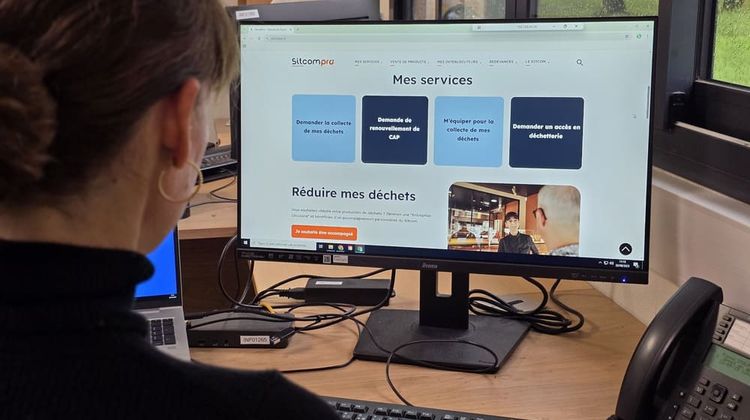 Le Sitcom Côte sud Landes propose différents services pour les professionnels et les collectivités afin de gérer et réduire leurs déchets.