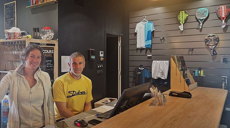 Guillaume et Sandra Cazalis, les propriétaires du complexe Patapim Padel, à Nousty.