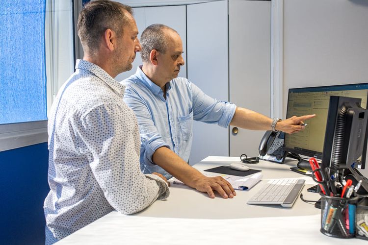Eric Molia et Hervé Guiet, dirigeants de Clim'Energie, à Serres-Castet.