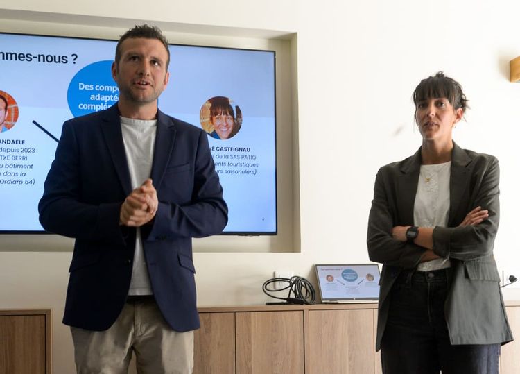 Les gérants du complexe touristique Le Bain Sauvage à Bedous.