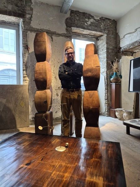 Adrien Terret, antiquaire, fondateur et gérant de la Galerie Muscari, à Pau.