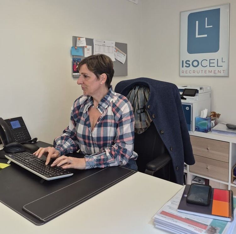 Isabelle Gassiot, co-fondatrice de l'agence de recrutement Isocell Recrutement, à Serres-Castet.