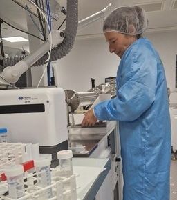 , le projet Isomiels développe ainsi des méthodes d'analyse chimique des constituants du miel qui sont une véritable « empreinte digitale » de chaque miel ou type de miel..