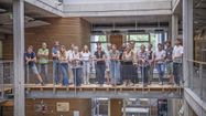 Les membres de l'association Idre, spécialisée dans le réemploi de matériaux dans le BTP à Pau.