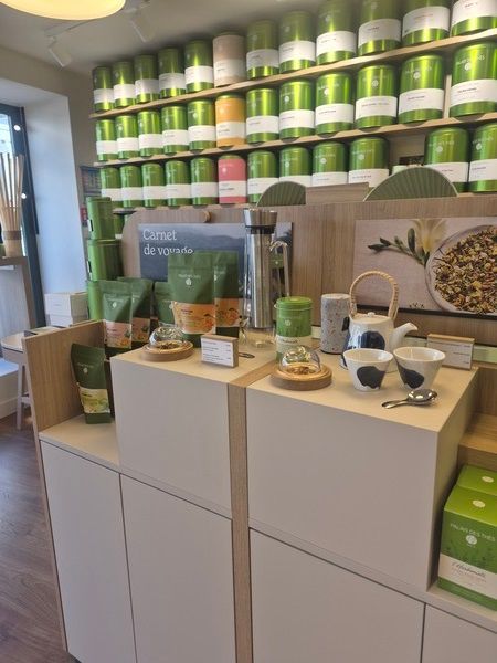 Le Palais des Thés propose une large gamme de produits pour satisfaire tous les goûts.