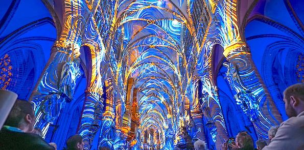 Bayonne en pleine lumière : Luminiscence révèle l’âme de la cathédrale