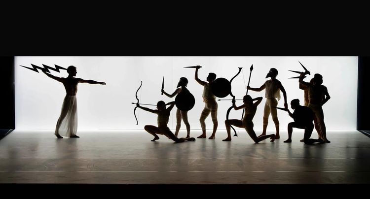 Le spectacle Prométhée, dans le cadre du festival Le Temps d'Aimer, qui fait escale à Pau les 15, 16 et 19 septembre. Crédit photo : Christophe Bernard