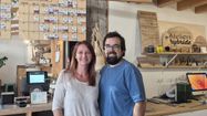 Nicolas et Pauline Grout sont les fondateurs du tiers-lieu Les Ateliers Hybride à Pau.