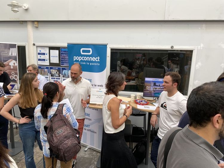 Une archive du salon du Numérique, organisé par le Cluster Pays Basque Digital.