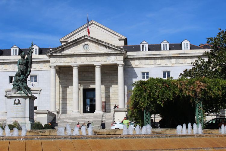 Le Palais de justice de Pau.
