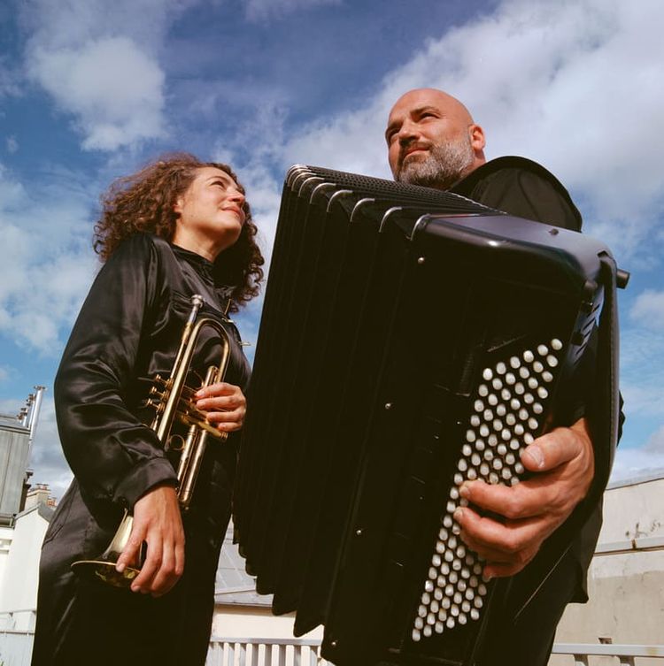 Airelle Besson et Lionel Suarez seront en concert à Pau dans le cadre de la saison culturelle Jazz à Pau. Crédit photo : Lucille Reyboz