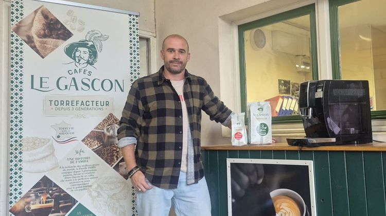 Vincent Paris, la troisième génération à la tête de l'entreprise de torréfaction artisanale Café Le Gascon, implantée à Pau.